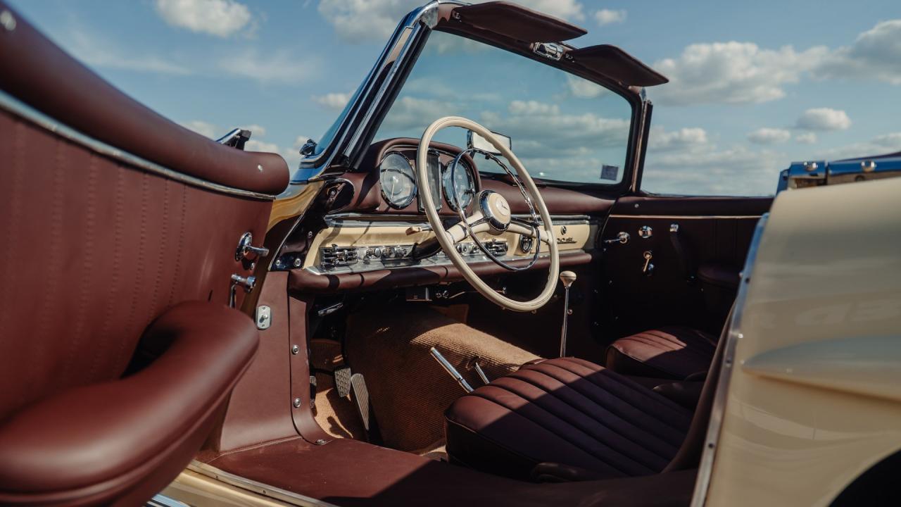 1957 Mercedes - Benz 300 SL Roadster