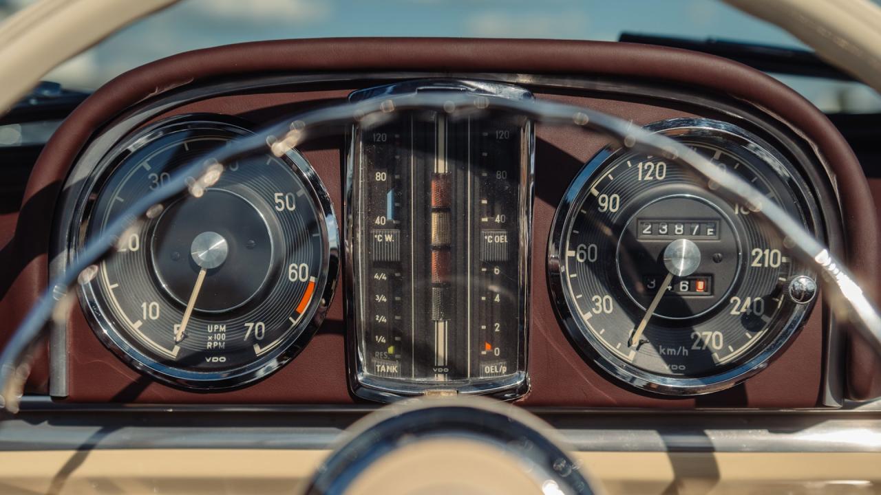 1957 Mercedes - Benz 300 SL Roadster