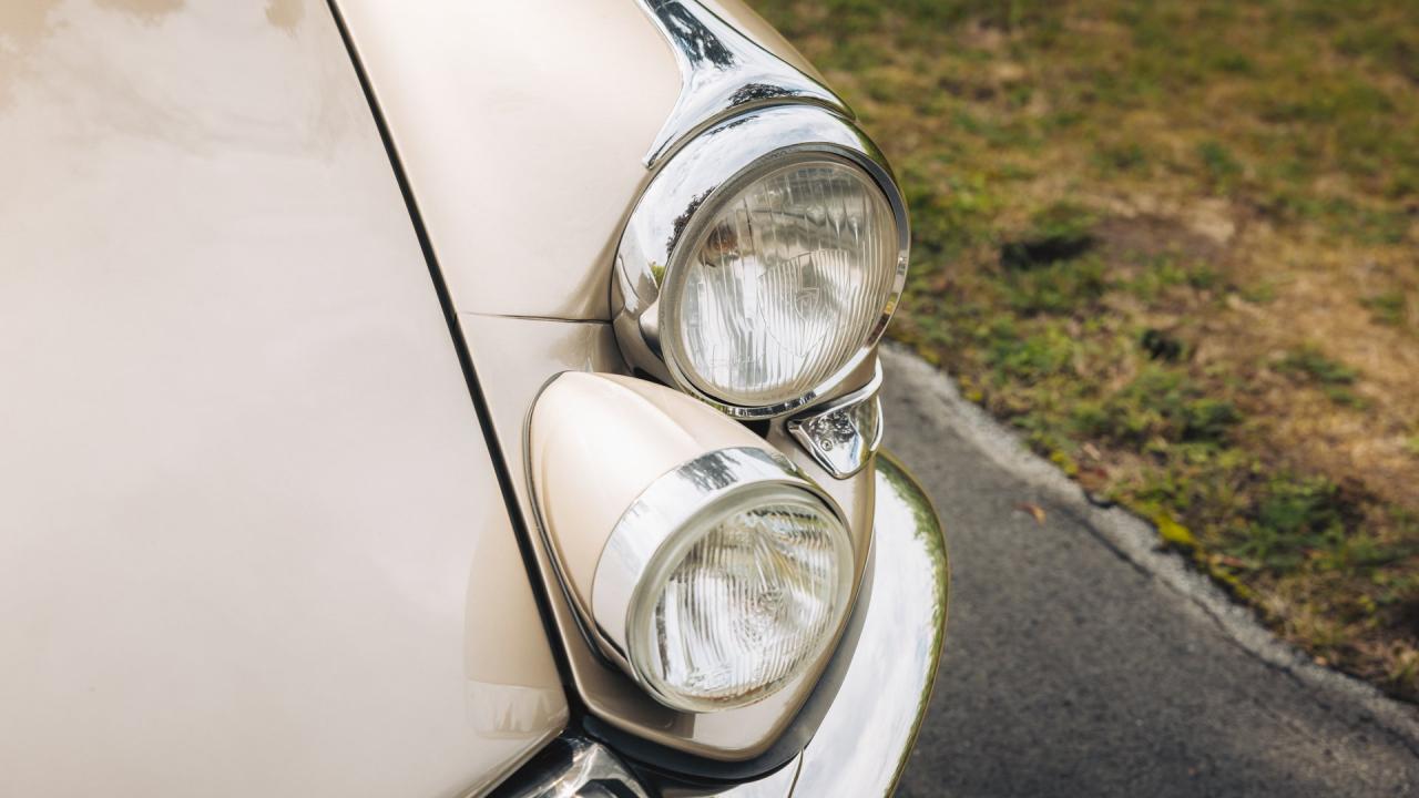 1966 Citro&euml;n DS 21 Cabriolet Palm Beach by Chapron