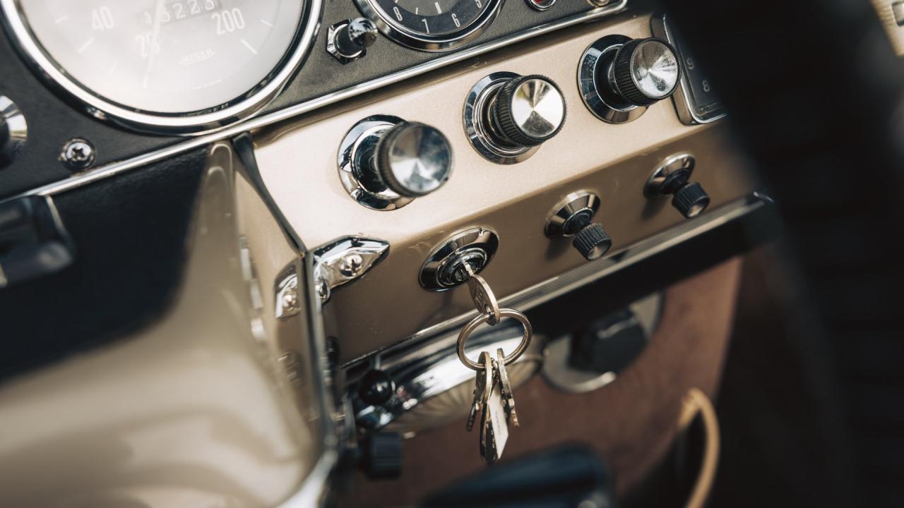 1966 Citro&euml;n DS 21 Cabriolet Palm Beach by Chapron