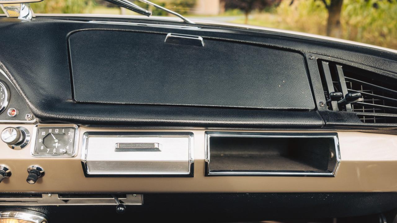 1966 Citro&euml;n DS 21 Cabriolet Palm Beach by Chapron