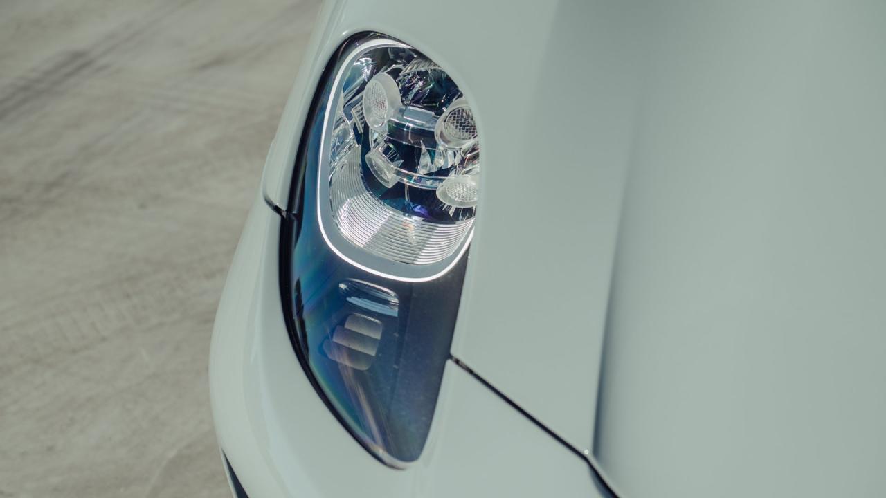 2015 Porsche 918 Spyder Weissach Package