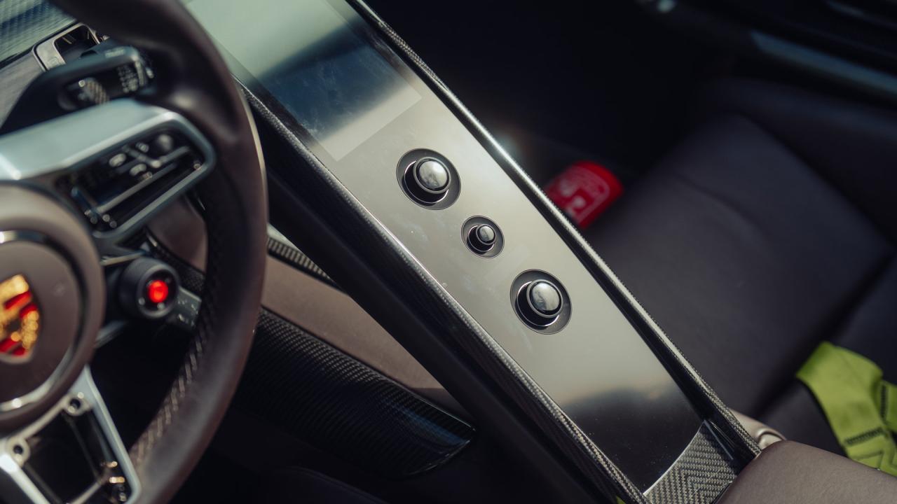 2015 Porsche 918 Spyder Weissach Package
