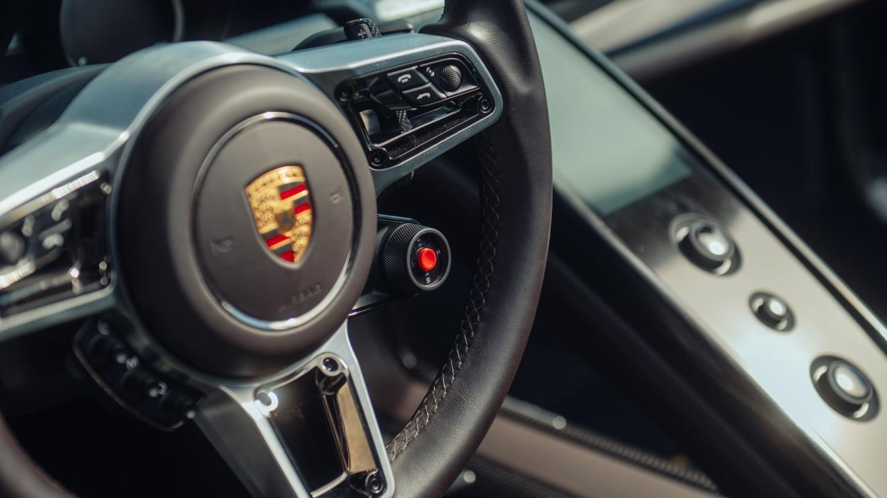 2015 Porsche 918 Spyder Weissach Package