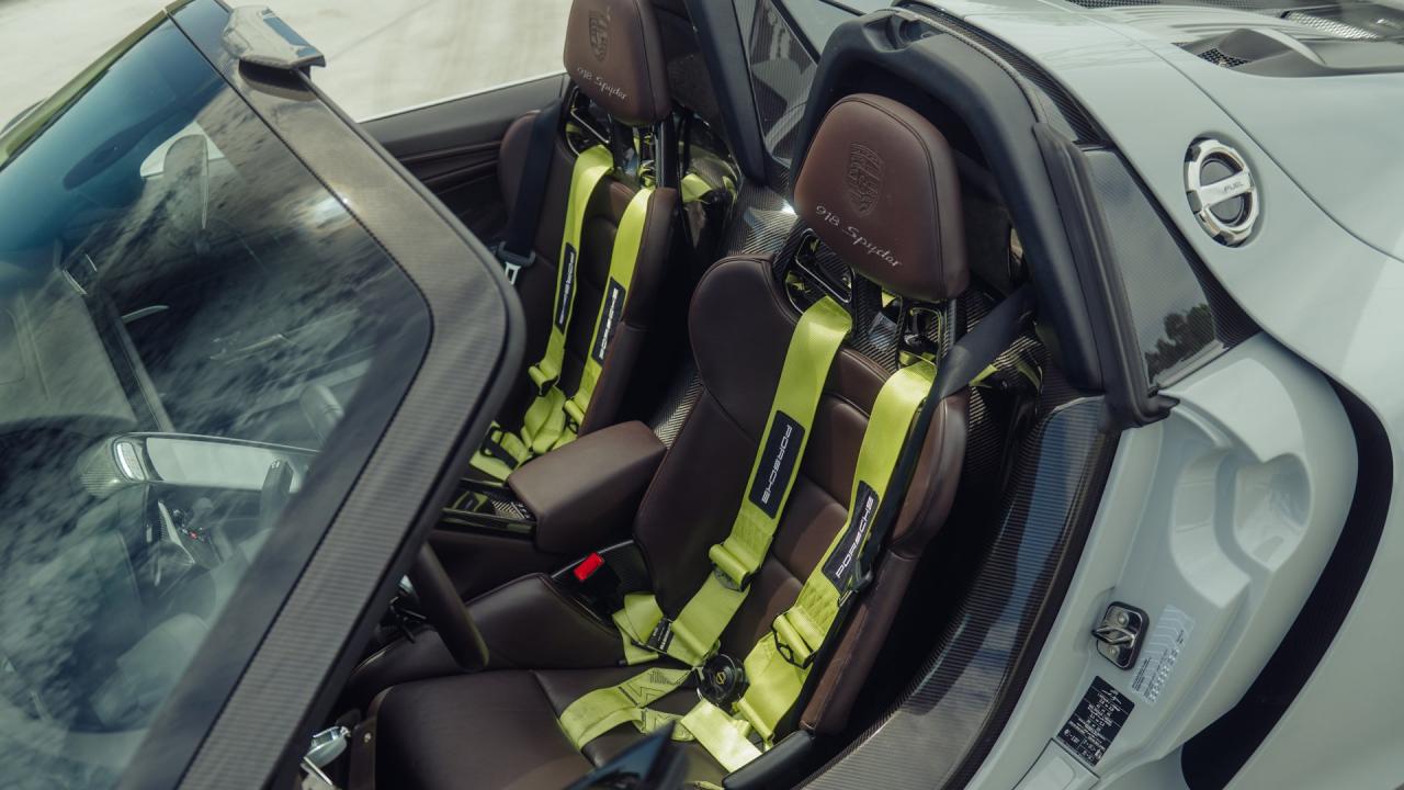 2015 Porsche 918 Spyder Weissach Package