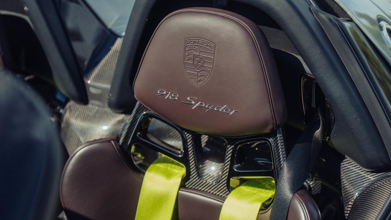 2015 Porsche 918 Spyder Weissach Package