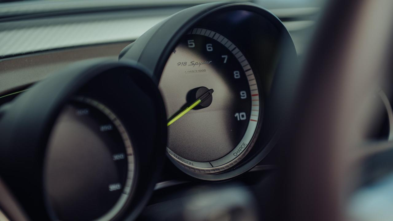 2015 Porsche 918 Spyder Weissach Package