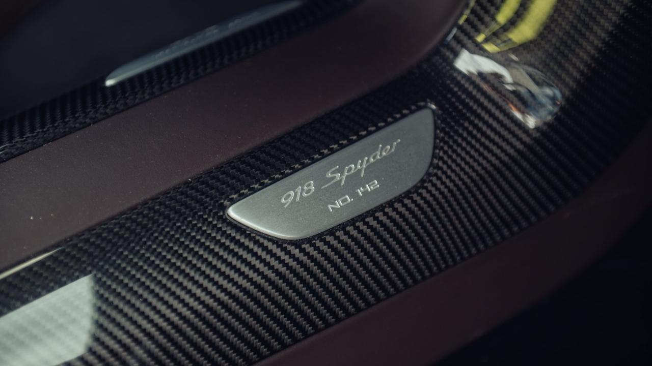 2015 Porsche 918 Spyder Weissach Package