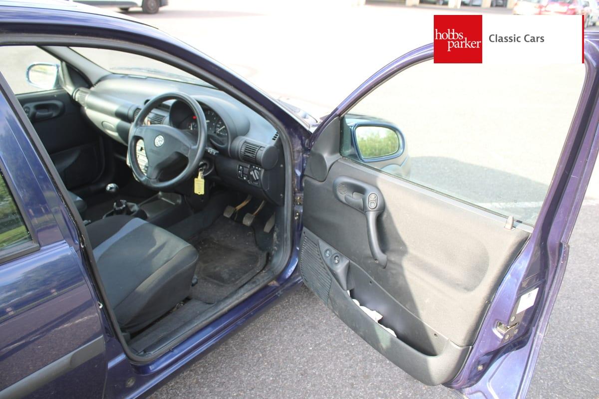2000 Vauxhall CORSA GLS 16V