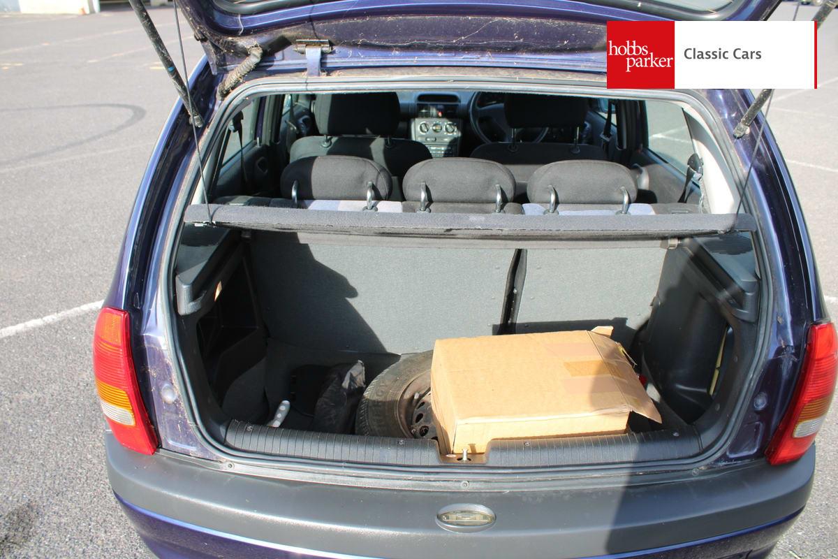 2000 Vauxhall CORSA GLS 16V