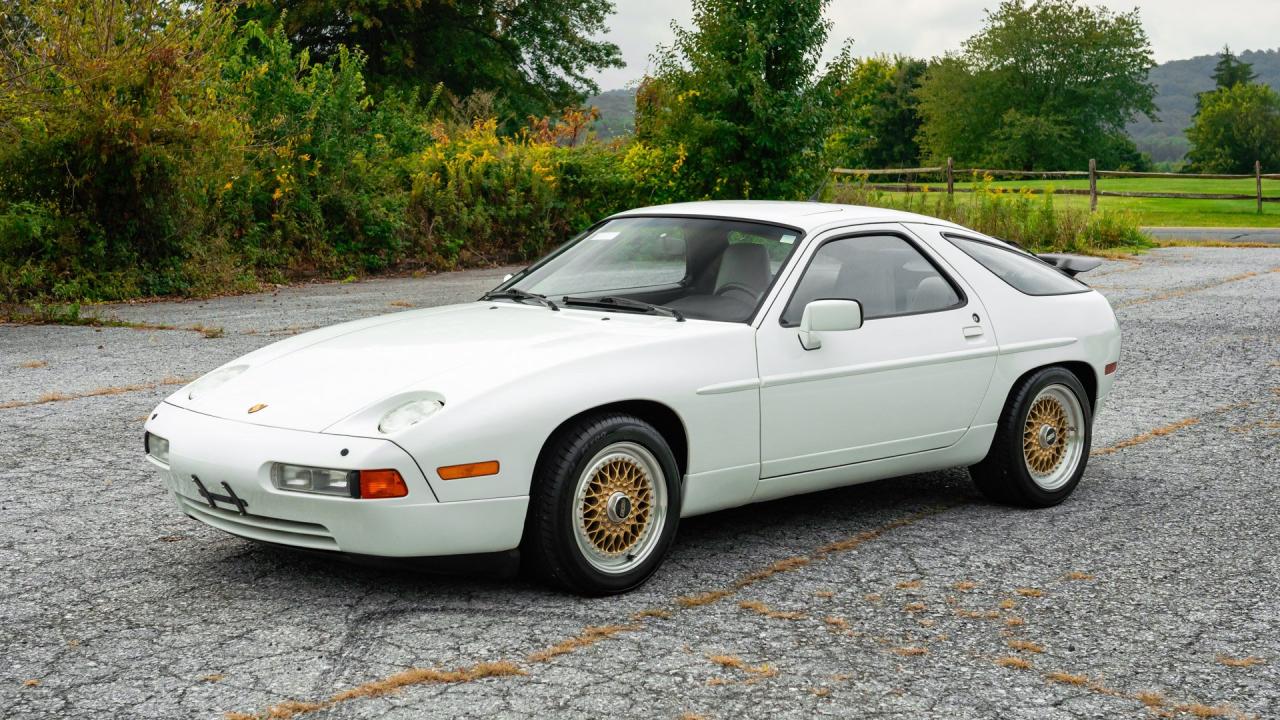 1989 Porsche 928 S4