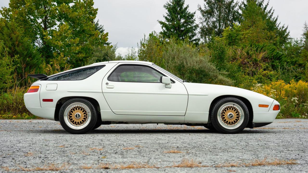 1989 Porsche 928 S4