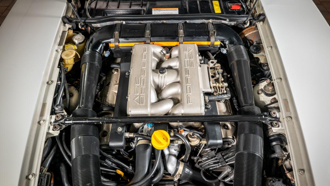 1989 Porsche 928 S4