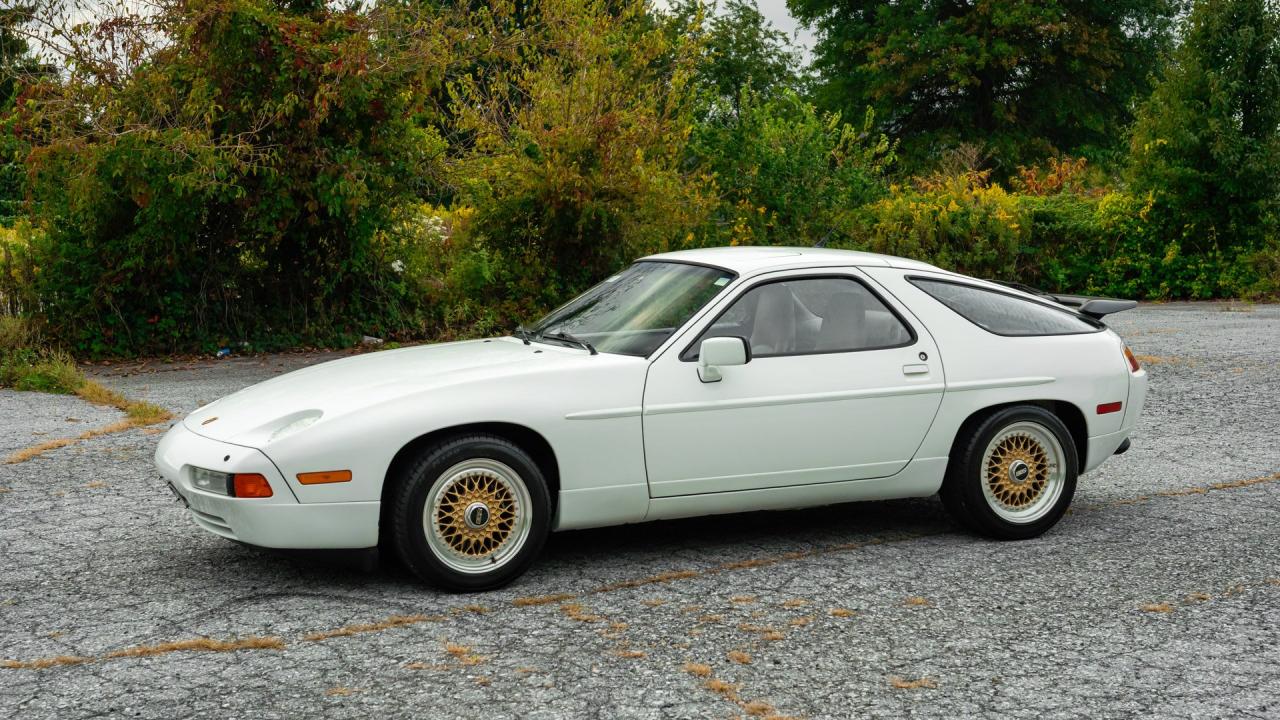 1989 Porsche 928 S4