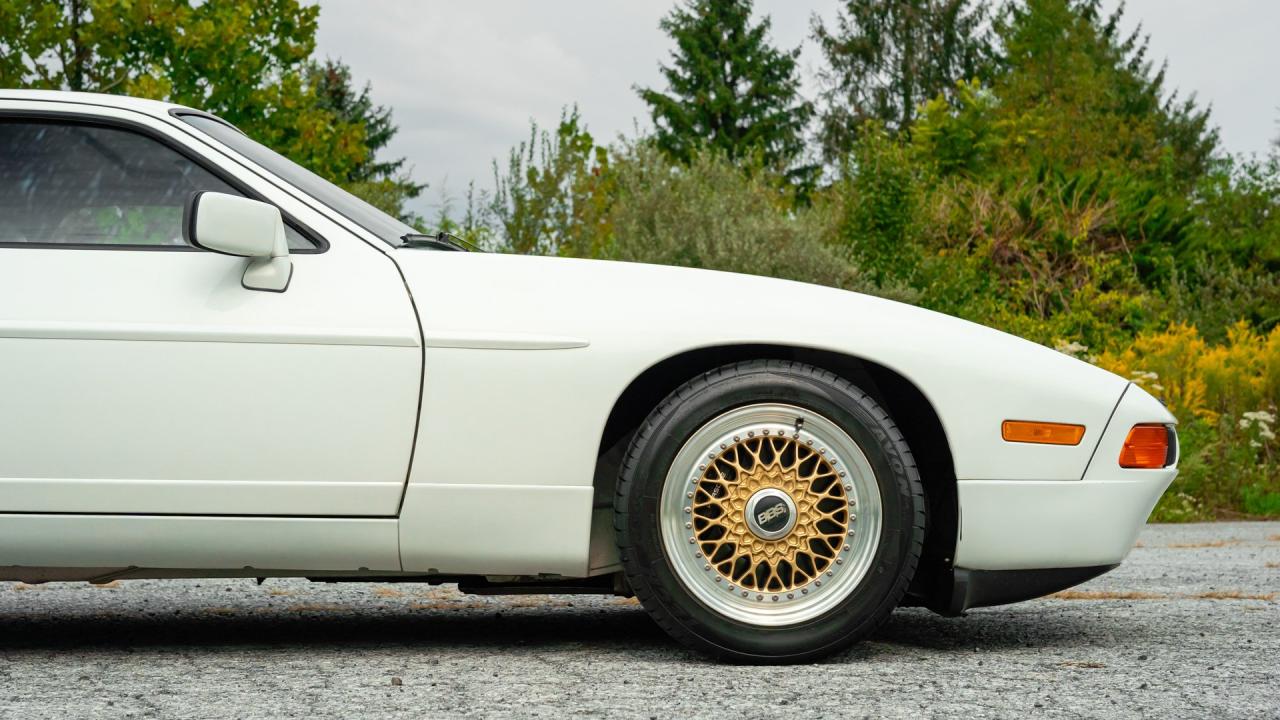 1989 Porsche 928 S4