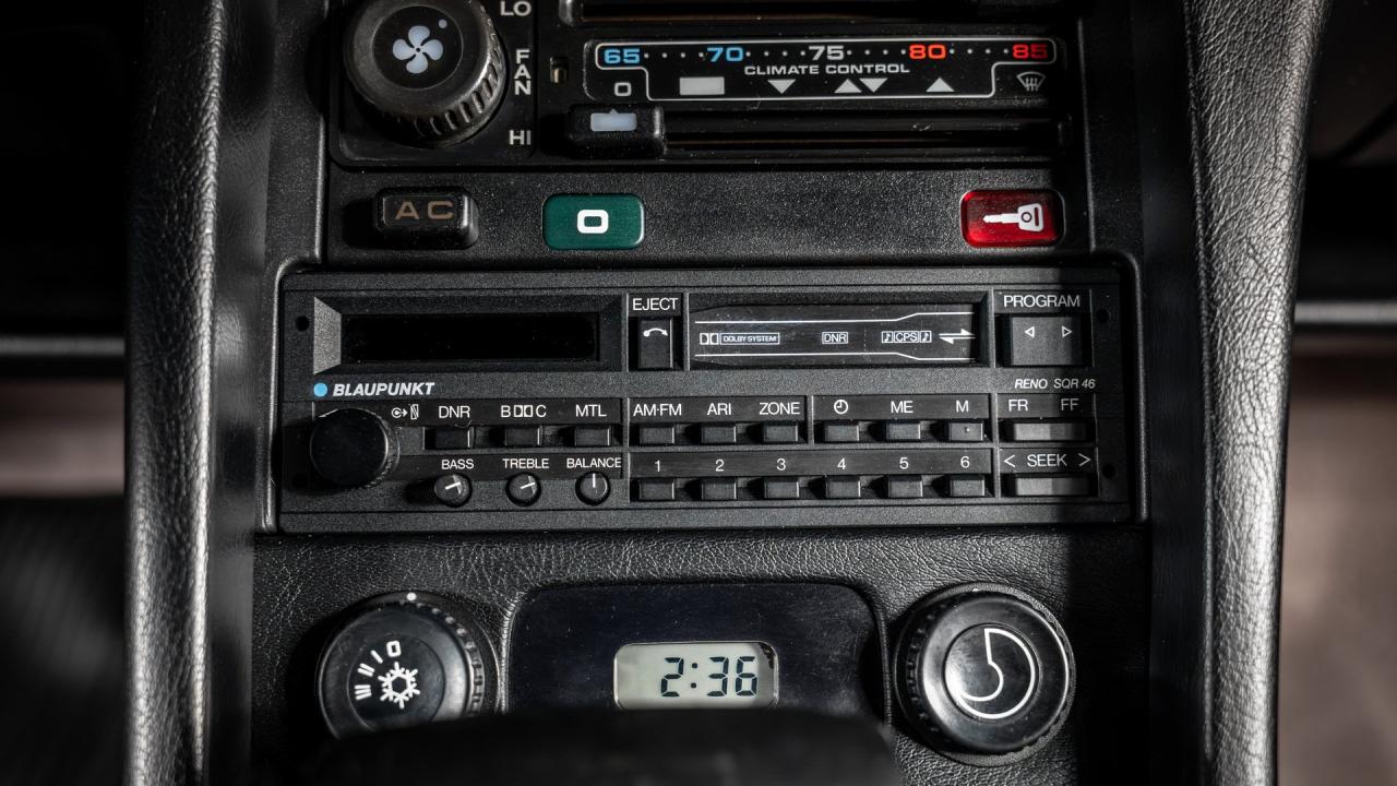 1989 Porsche 928 S4