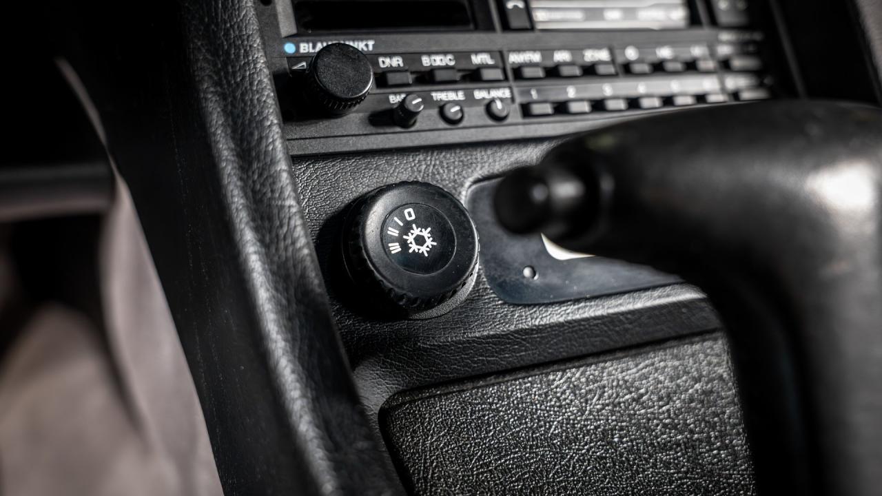 1989 Porsche 928 S4