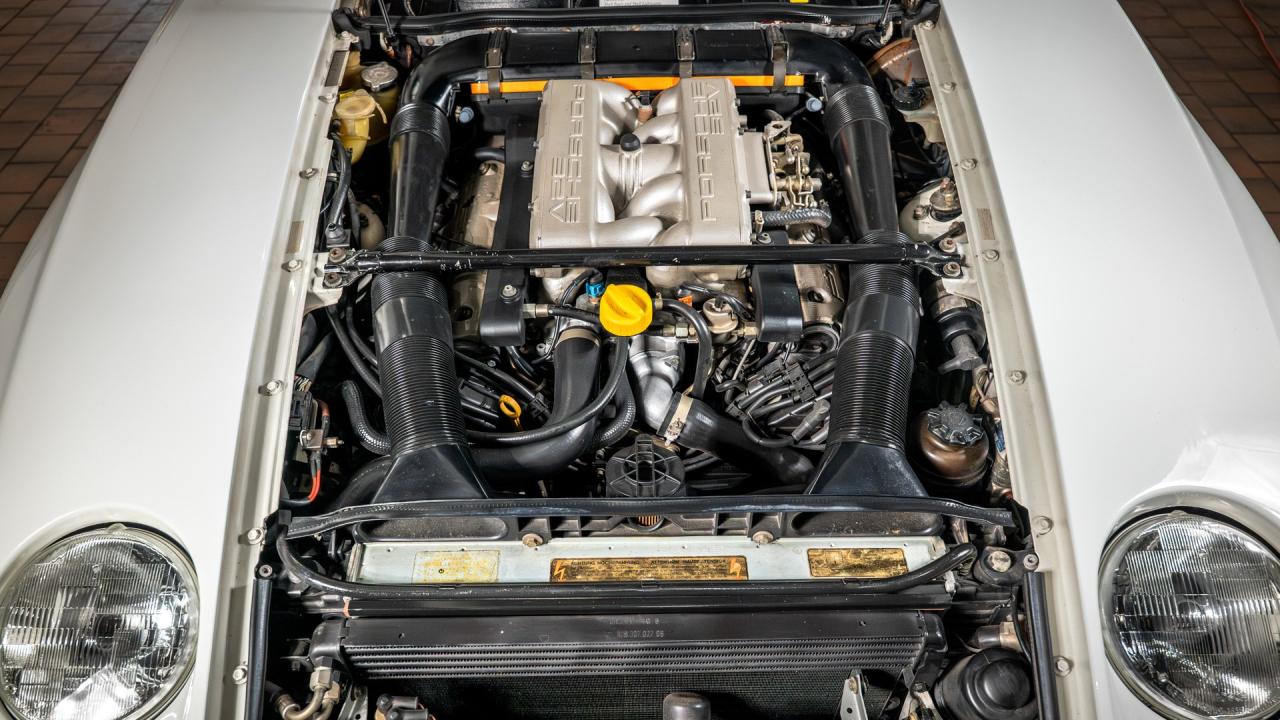 1989 Porsche 928 S4