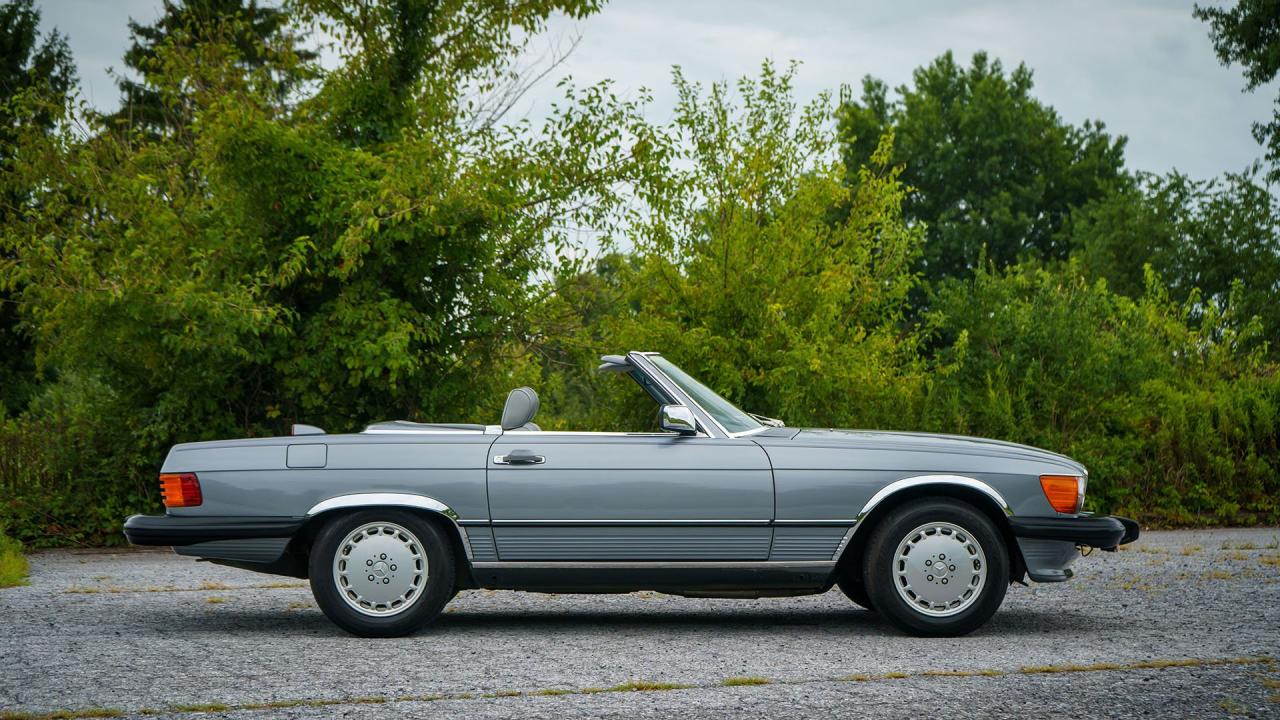 1987 Mercedes - Benz 560 SL