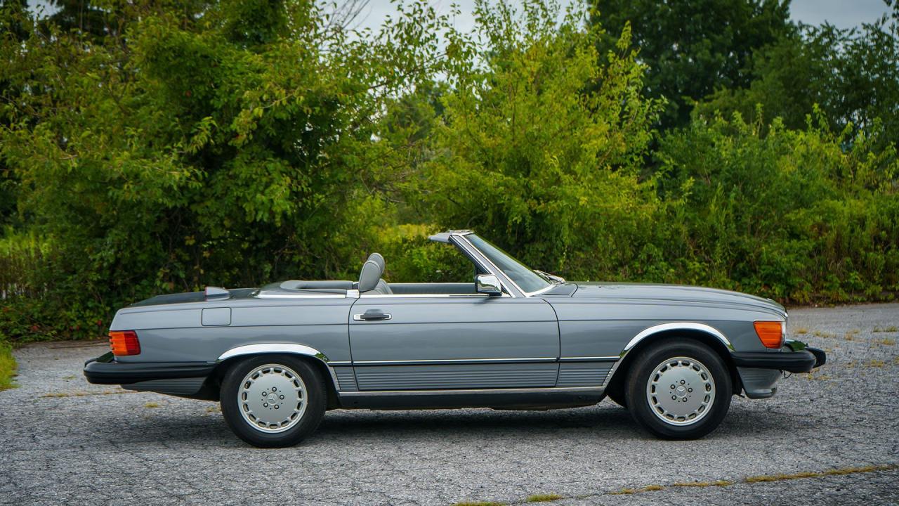 1987 Mercedes - Benz 560 SL