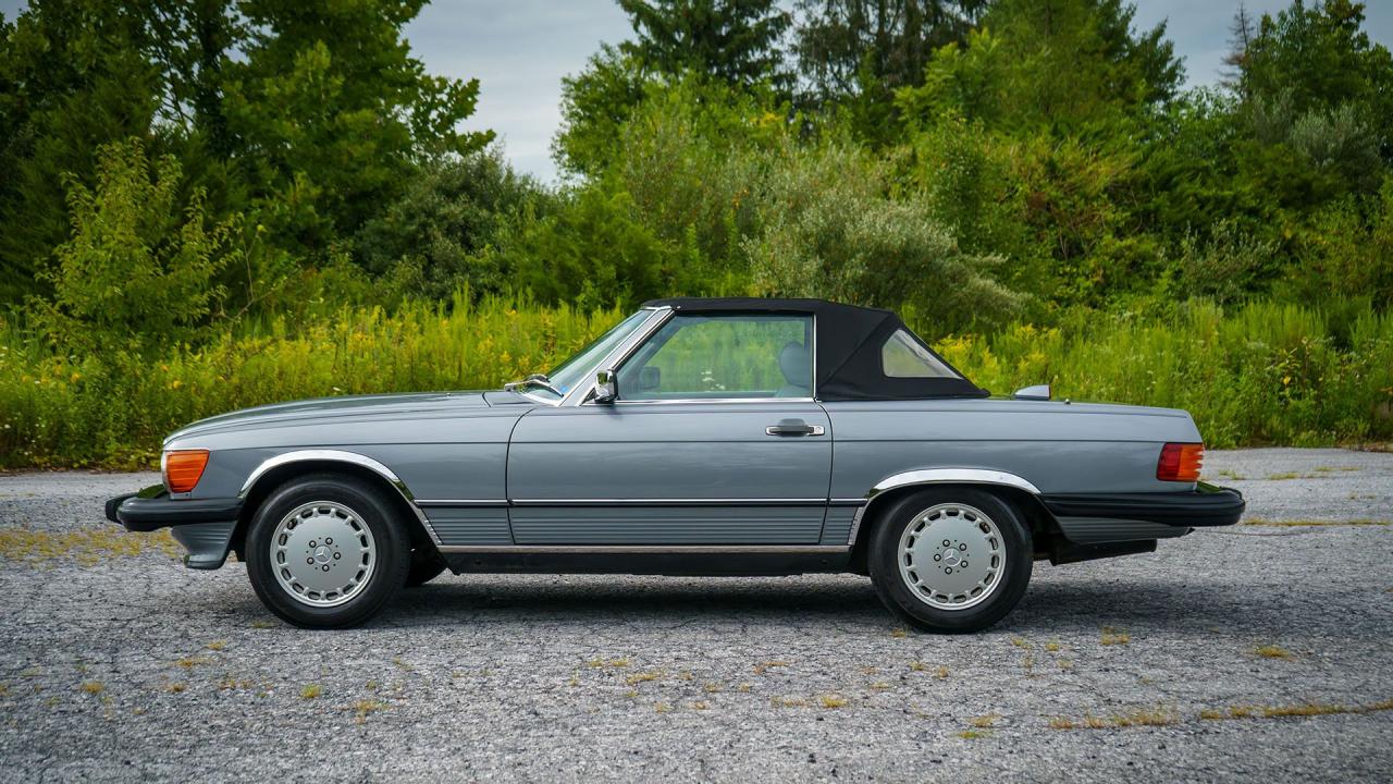 1987 Mercedes - Benz 560 SL