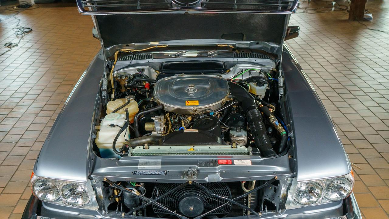 1987 Mercedes - Benz 560 SL