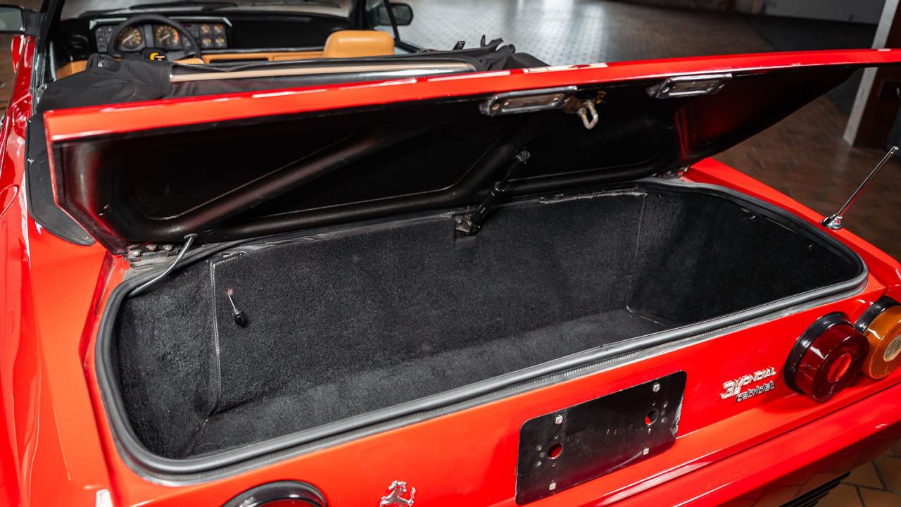 1986 Ferrari 3.2 Mondial Cabriolet