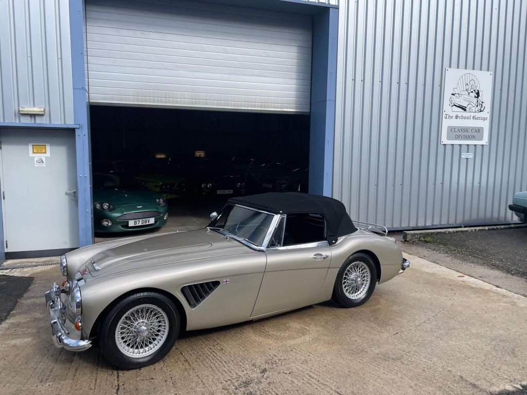 1965 Austin - Healey 3000