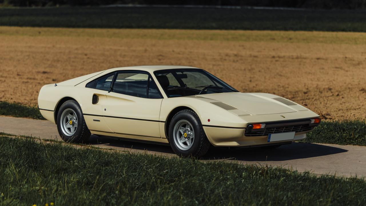 1976 Ferrari 308 GTB "Vetroresina"