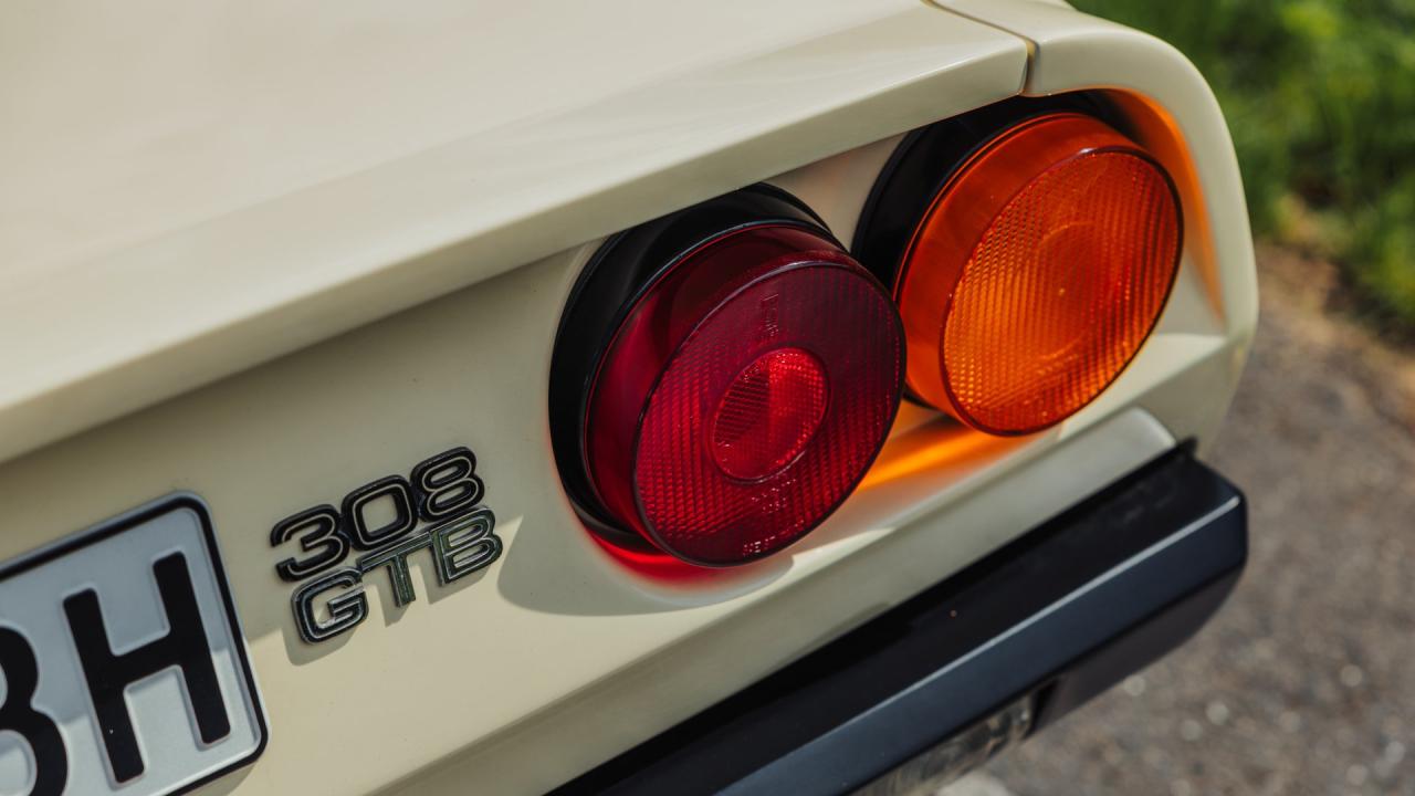 1976 Ferrari 308 GTB "Vetroresina"
