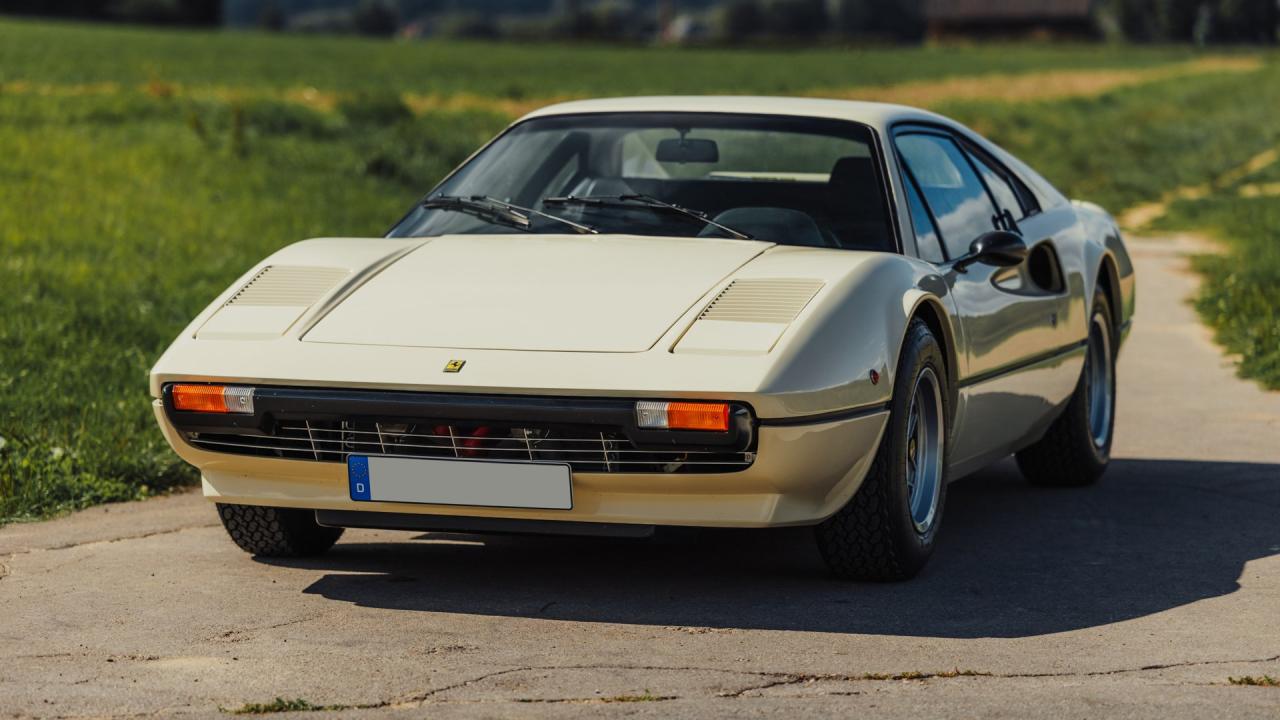 1976 Ferrari 308 GTB "Vetroresina"