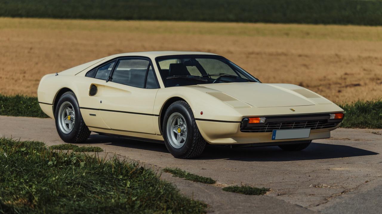 1976 Ferrari 308 GTB "Vetroresina"