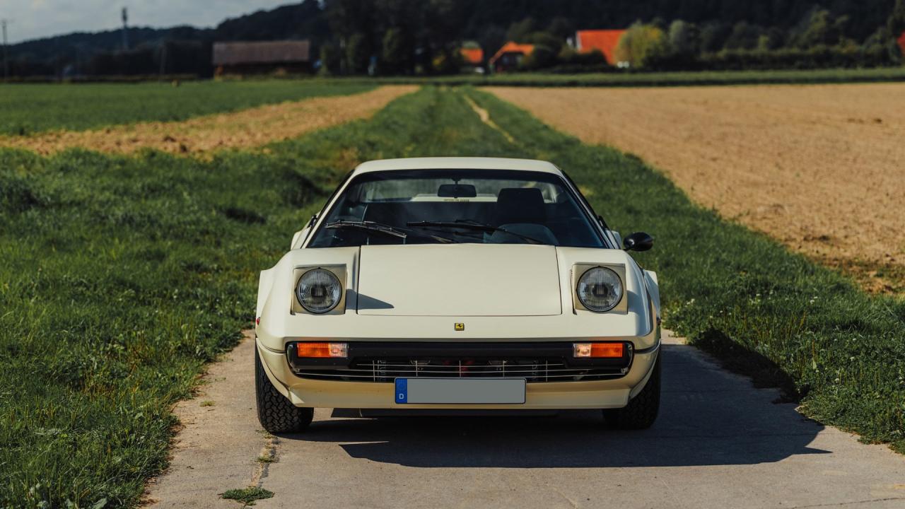 1976 Ferrari 308 GTB "Vetroresina"