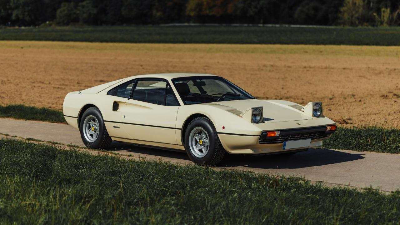 1976 Ferrari 308 GTB "Vetroresina"