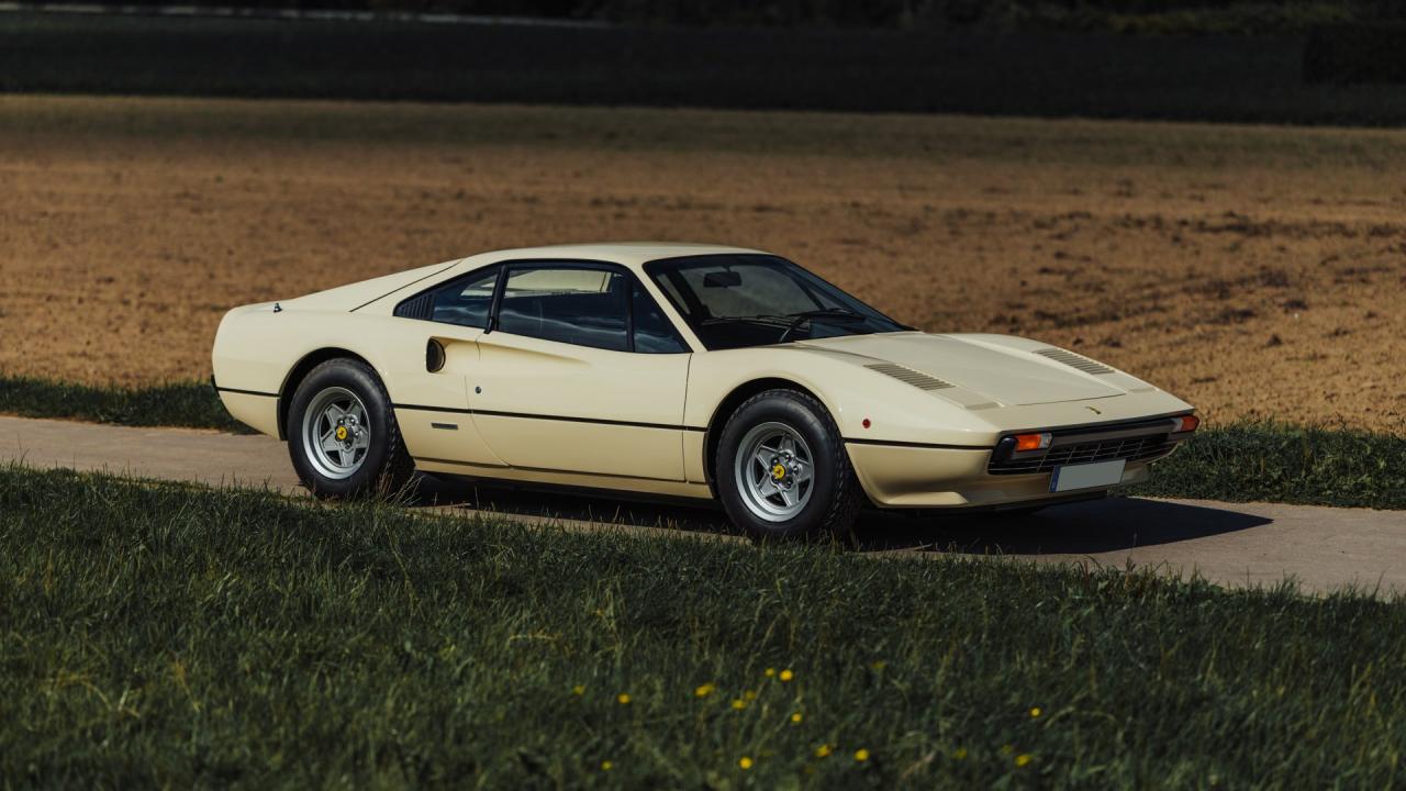 1976 Ferrari 308 GTB "Vetroresina"