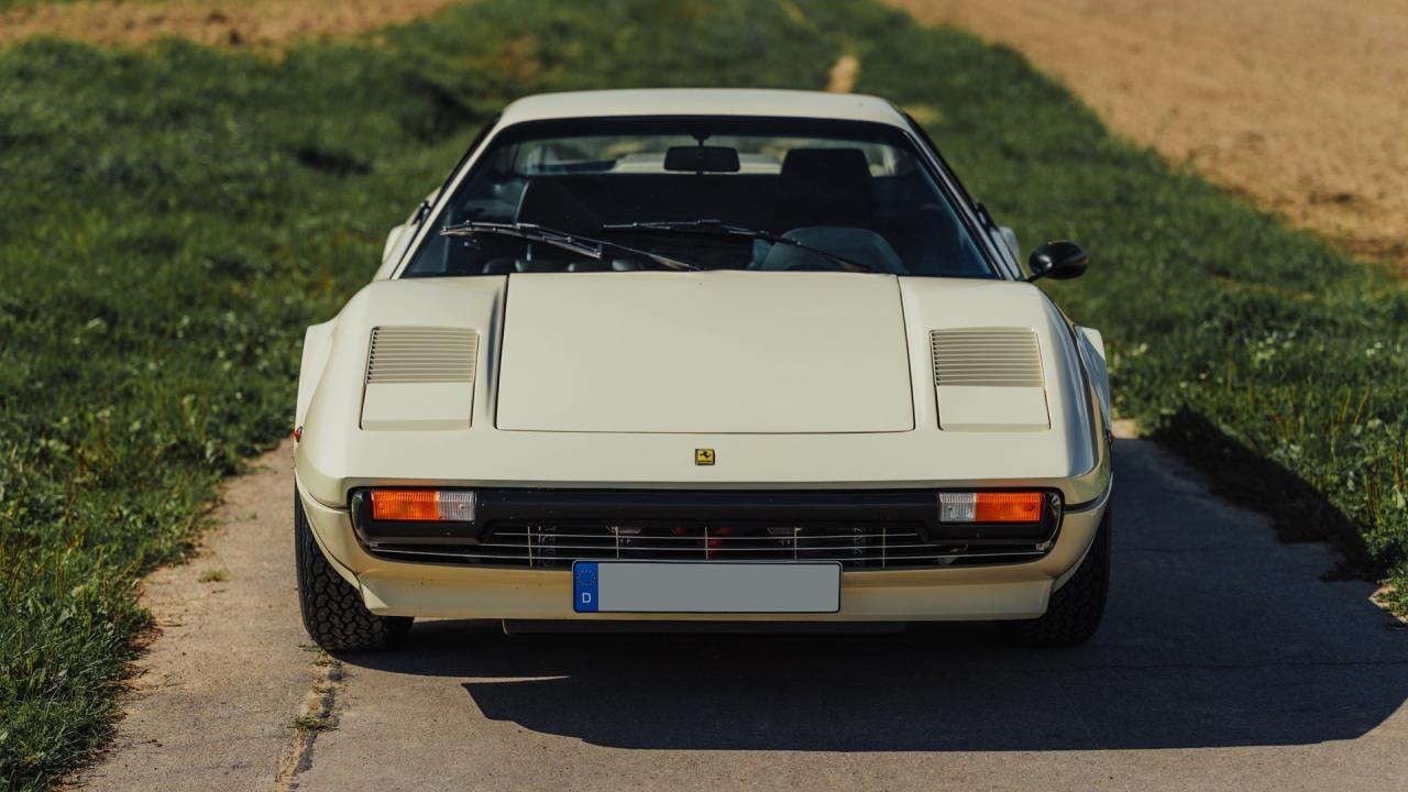 1976 Ferrari 308 GTB "Vetroresina"