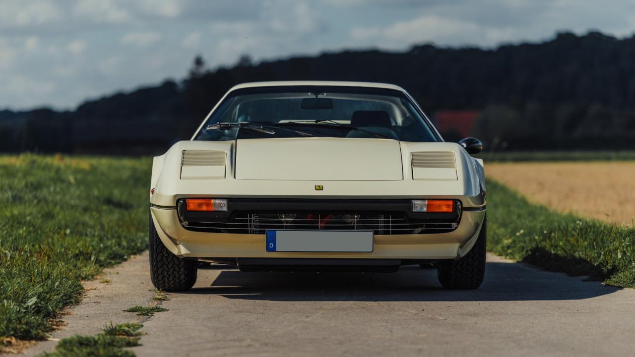 1976 Ferrari 308 GTB "Vetroresina"