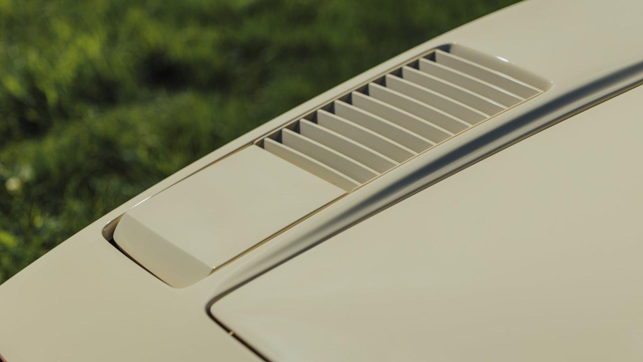 1976 Ferrari 308 GTB "Vetroresina"