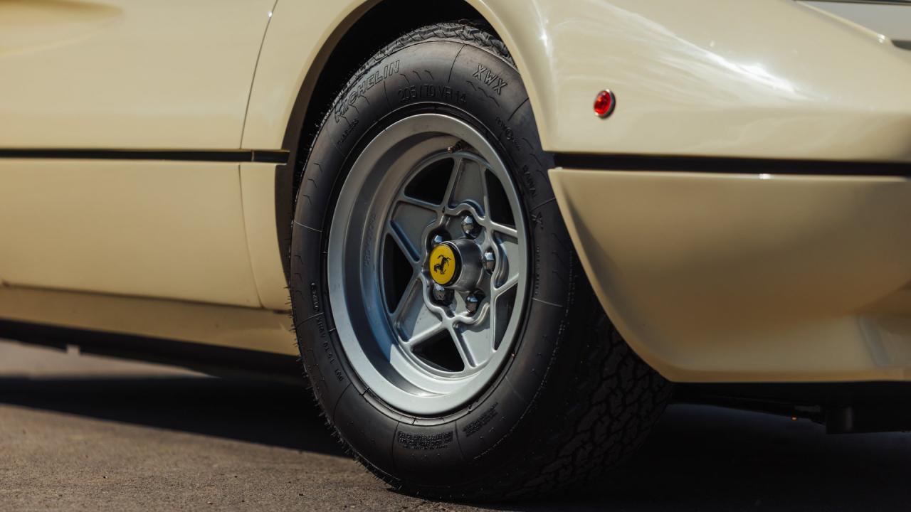 1976 Ferrari 308 GTB "Vetroresina"