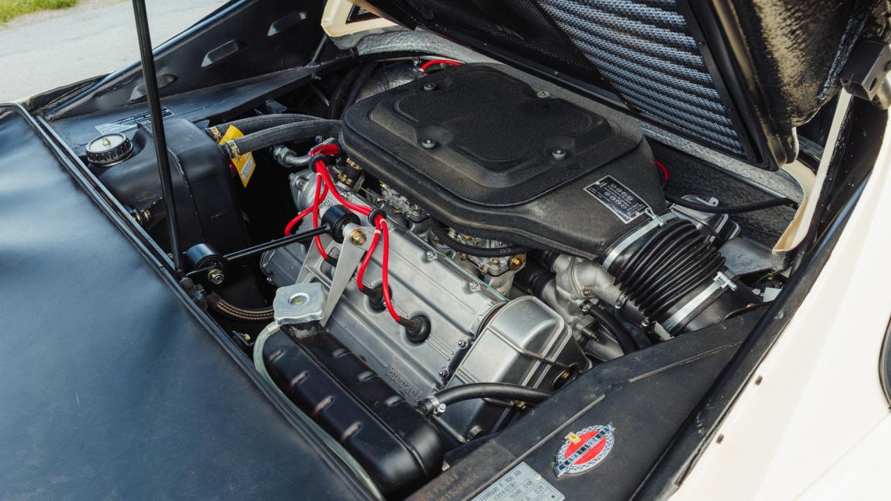 1976 Ferrari 308 GTB "Vetroresina"