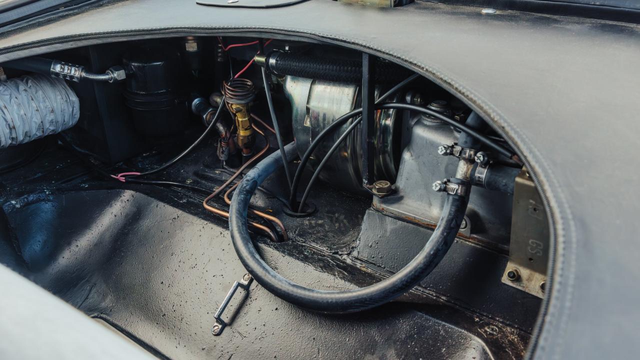 1976 Ferrari 308 GTB "Vetroresina"
