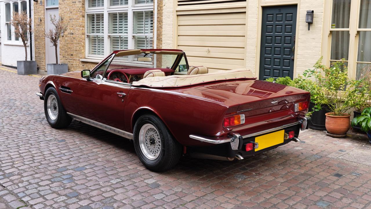 1987 Aston Martin V8 Volante