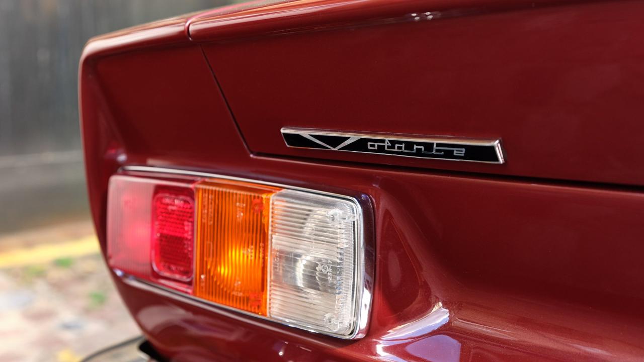1987 Aston Martin V8 Volante