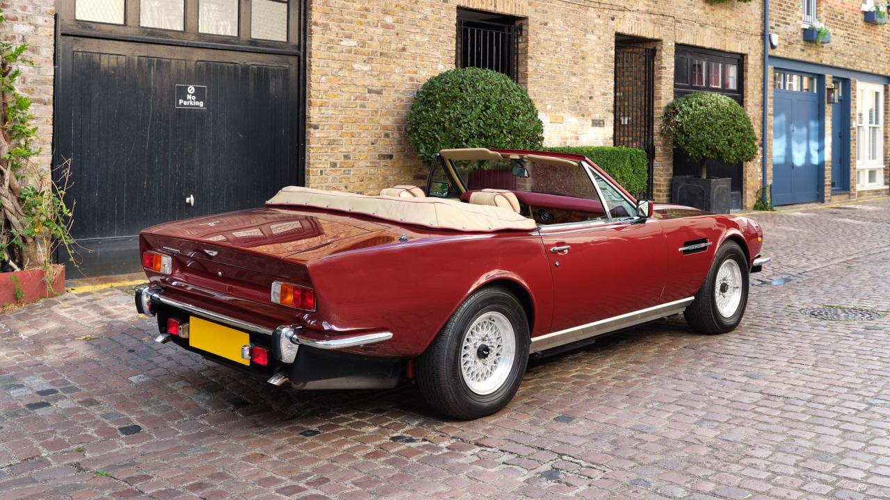 1987 Aston Martin V8 Volante