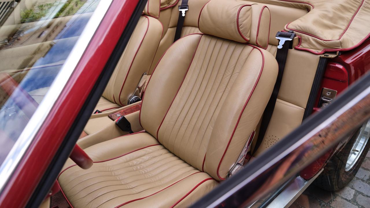 1987 Aston Martin V8 Volante