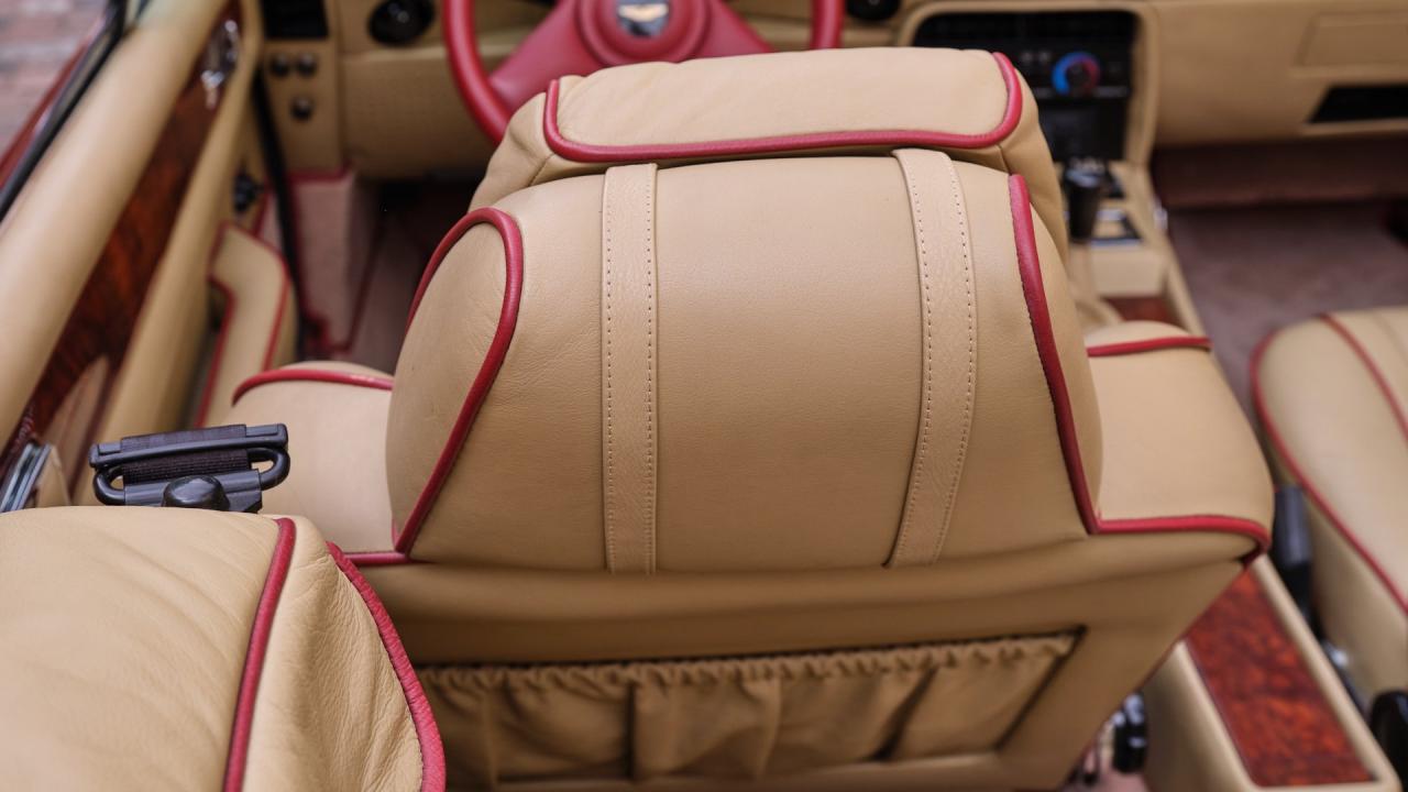 1987 Aston Martin V8 Volante