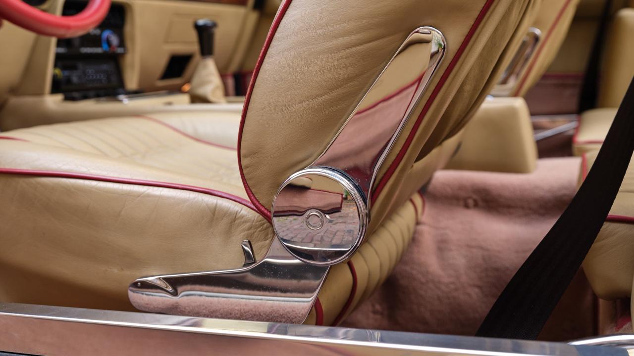 1987 Aston Martin V8 Volante