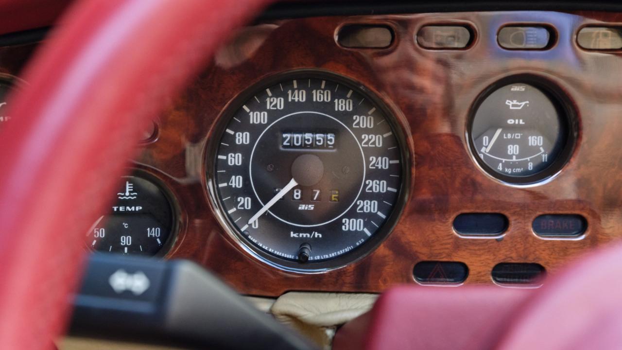 1987 Aston Martin V8 Volante