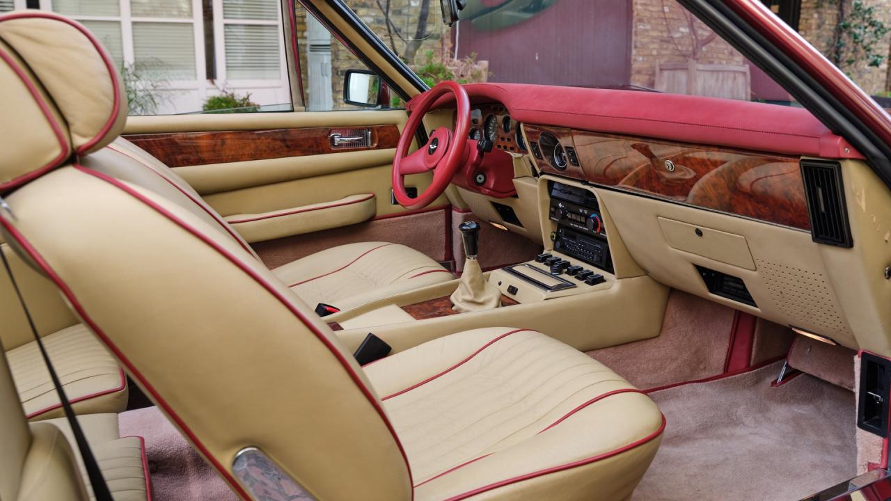 1987 Aston Martin V8 Volante
