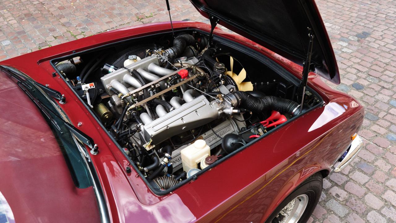 1987 Aston Martin V8 Volante